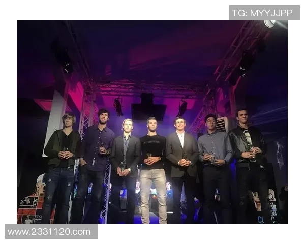 重庆网球队与杭州网球队赛后状态分析与复盘探讨